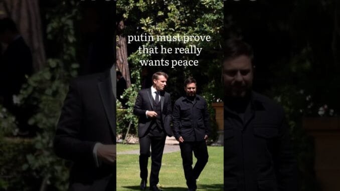 #zelensky #macron #putin #war #ukraine #vatican #vaticano #ai #aivideo #news #newsukraine #police