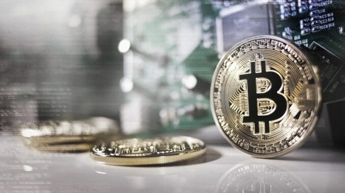 Bitcoin Long-Term Holders Supply Sees Second Consecutive Decline After Period Bitcoin