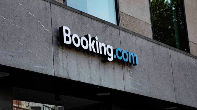 Fighting online fraud with AI Fighting online fraud with AI