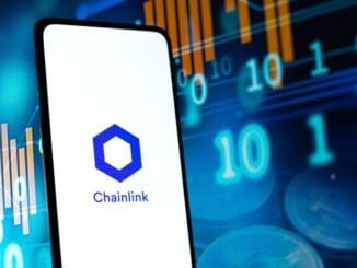 Stellar integrates Chainlink’s CCIP, fueling LINK’s 3.6% rebound and advancing real-world asset tokenization growth.