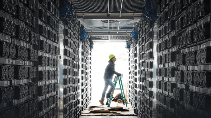 Expert Flags Bitcoin's First Hashrate Bear Market as Network Sheds 145 EH/s