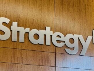 Strategy Investors Should Hold MSTR for 7 to 10 Years